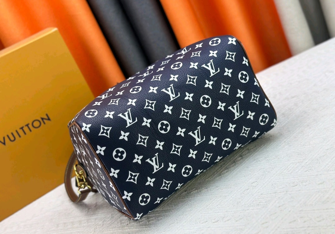 28liv Speedy p9 (30cm) hoogkwalitat echt leer met orgineel doos Exclusief