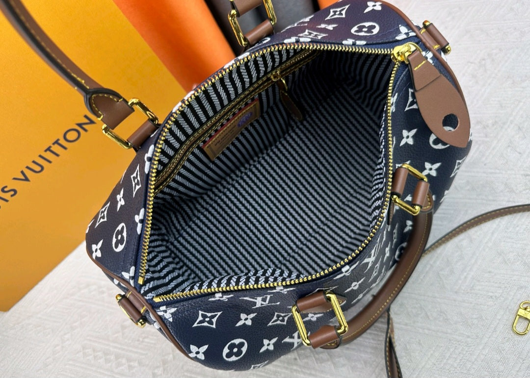28liv Speedy p9 (30cm) hoogkwalitat echt leer met orgineel doos Exclusief
